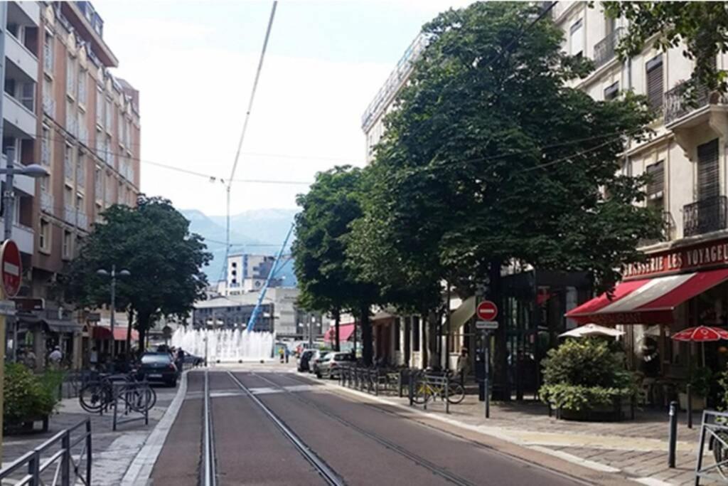 Joli 2 Pieces En Centre Ville , Gare A 50 Metres Grenoble Kültér fotó